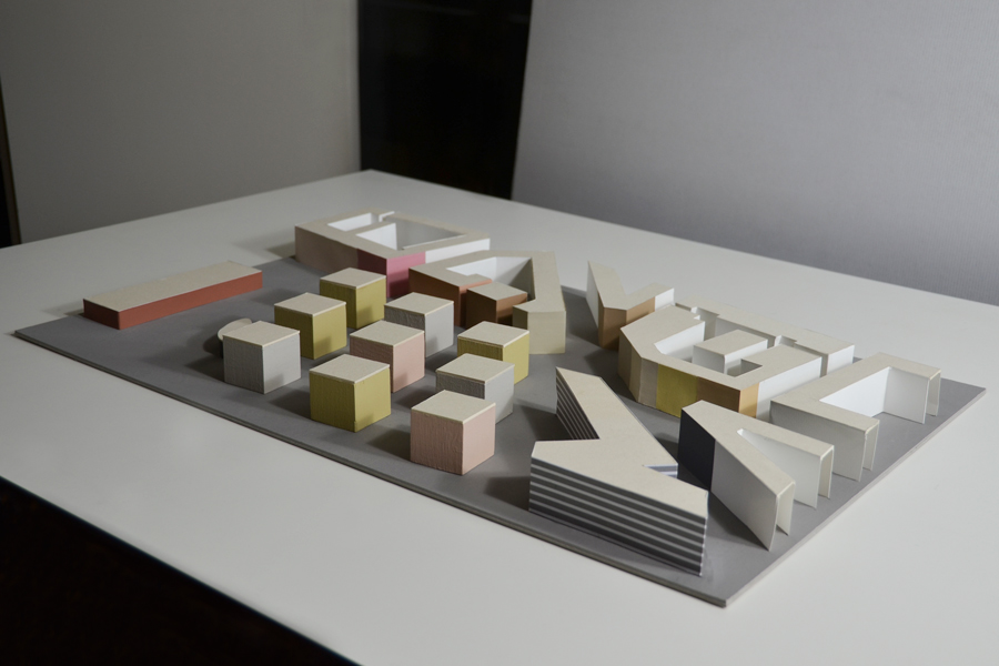 Farbgestaltung Aussenraum: Das Bild zeigt das Modell für die Präsentation des Farbkonzepts für die Wohnsiedlung Röntgenareal, Zürich - Projektstudie.