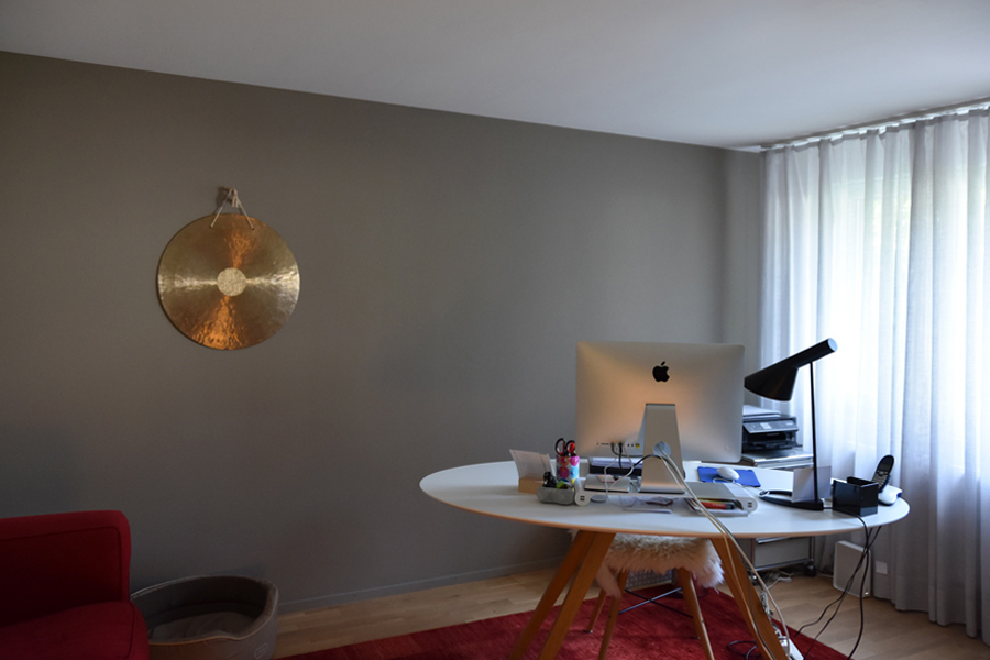 Farbkonzept + Büro: Das Bild zeigt die Farbgestaltung für das Homeoffice in einem Einfamilienhaus.